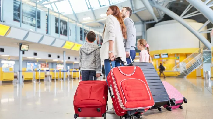 بدون چمدان سفر کنید؛ یک شرکت ژاپنی به شما لباس قرض می‌دهد