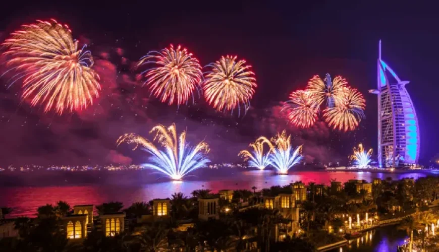 پیشنهاد برای دیدن آتش بازی شب ژانویه در دبی